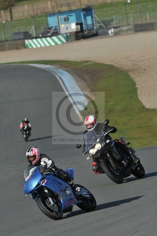 Motorcycle action photographs;donington;donington park leicestershire;donington photographs;event digital images;eventdigitalimages;no limits trackday;peter wileman photography;trackday;trackday digital images;trackday photos