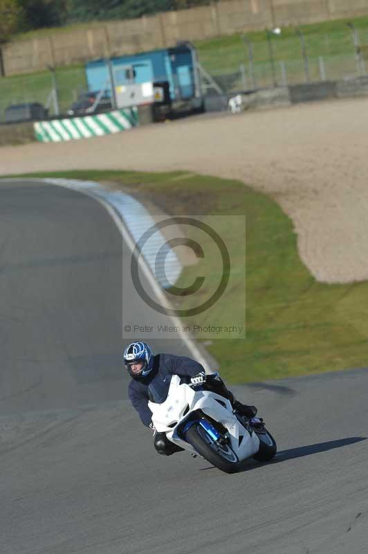 Motorcycle action photographs;donington;donington park leicestershire;donington photographs;event digital images;eventdigitalimages;no limits trackday;peter wileman photography;trackday;trackday digital images;trackday photos