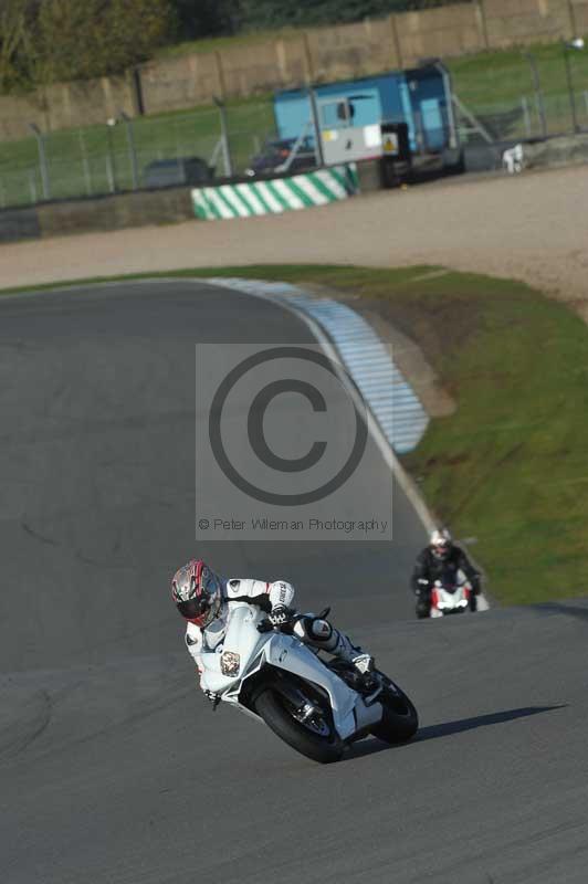 Motorcycle action photographs;donington;donington park leicestershire;donington photographs;event digital images;eventdigitalimages;no limits trackday;peter wileman photography;trackday;trackday digital images;trackday photos