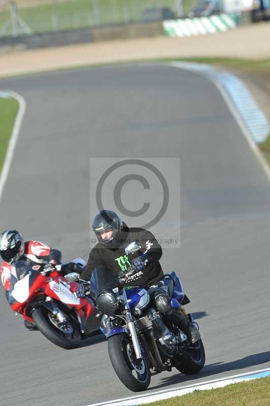 Motorcycle action photographs;donington;donington park leicestershire;donington photographs;event digital images;eventdigitalimages;no limits trackday;peter wileman photography;trackday;trackday digital images;trackday photos