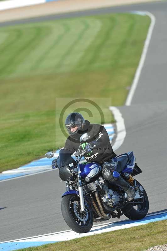 Motorcycle action photographs;donington;donington park leicestershire;donington photographs;event digital images;eventdigitalimages;no limits trackday;peter wileman photography;trackday;trackday digital images;trackday photos