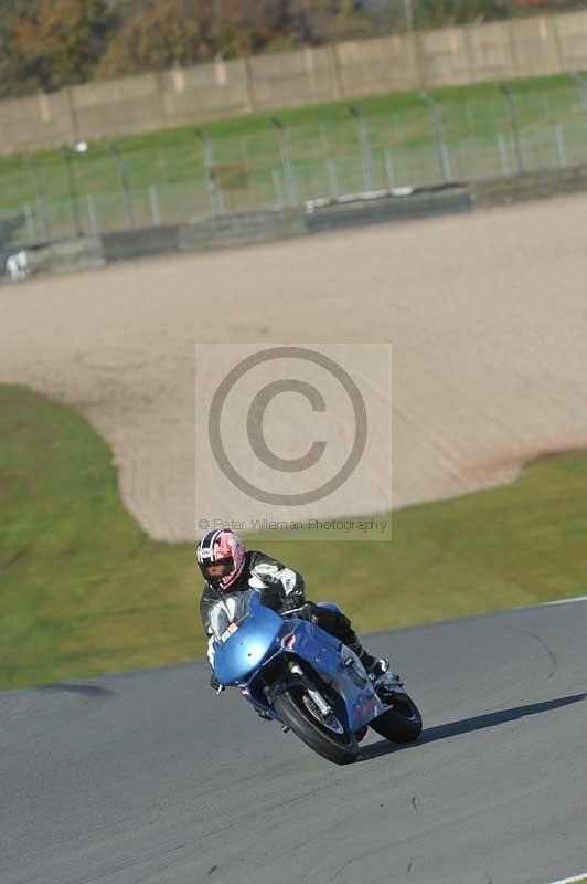 Motorcycle action photographs;donington;donington park leicestershire;donington photographs;event digital images;eventdigitalimages;no limits trackday;peter wileman photography;trackday;trackday digital images;trackday photos