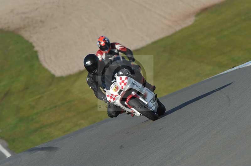 Motorcycle action photographs;donington;donington park leicestershire;donington photographs;event digital images;eventdigitalimages;no limits trackday;peter wileman photography;trackday;trackday digital images;trackday photos