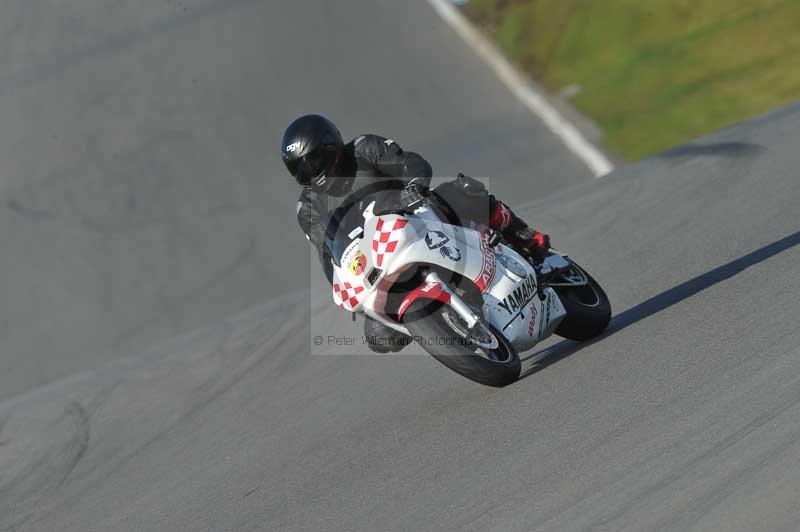 Motorcycle action photographs;donington;donington park leicestershire;donington photographs;event digital images;eventdigitalimages;no limits trackday;peter wileman photography;trackday;trackday digital images;trackday photos