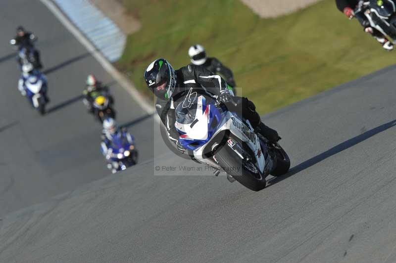 Motorcycle action photographs;donington;donington park leicestershire;donington photographs;event digital images;eventdigitalimages;no limits trackday;peter wileman photography;trackday;trackday digital images;trackday photos