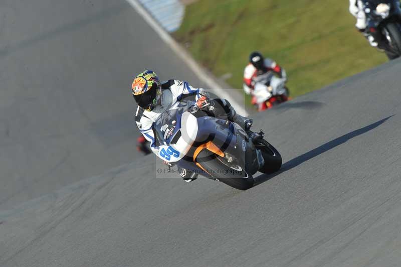 Motorcycle action photographs;donington;donington park leicestershire;donington photographs;event digital images;eventdigitalimages;no limits trackday;peter wileman photography;trackday;trackday digital images;trackday photos