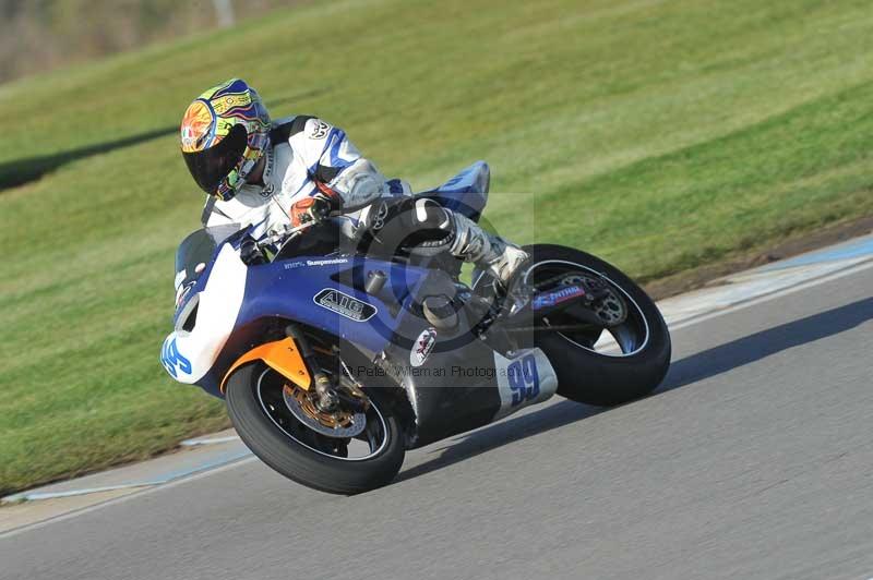 Motorcycle action photographs;donington;donington park leicestershire;donington photographs;event digital images;eventdigitalimages;no limits trackday;peter wileman photography;trackday;trackday digital images;trackday photos