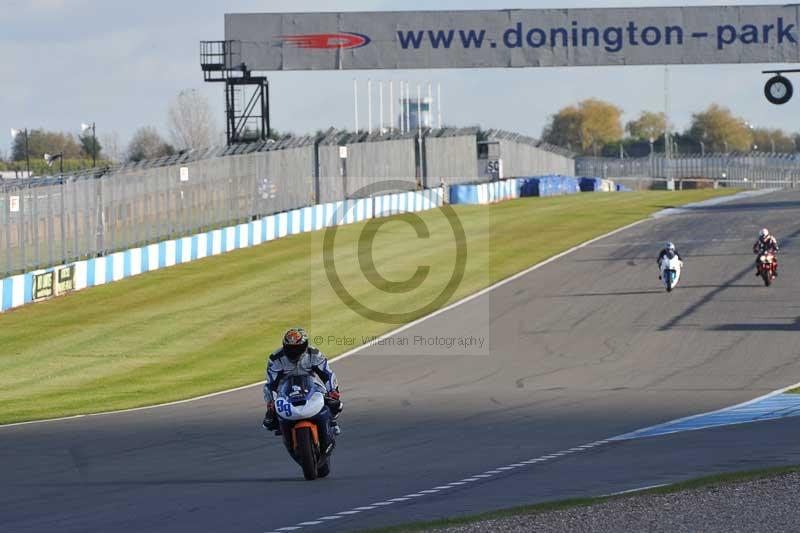 Motorcycle action photographs;donington;donington park leicestershire;donington photographs;event digital images;eventdigitalimages;no limits trackday;peter wileman photography;trackday;trackday digital images;trackday photos