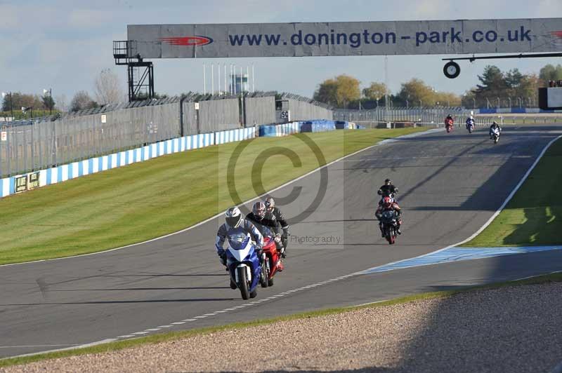 Motorcycle action photographs;donington;donington park leicestershire;donington photographs;event digital images;eventdigitalimages;no limits trackday;peter wileman photography;trackday;trackday digital images;trackday photos