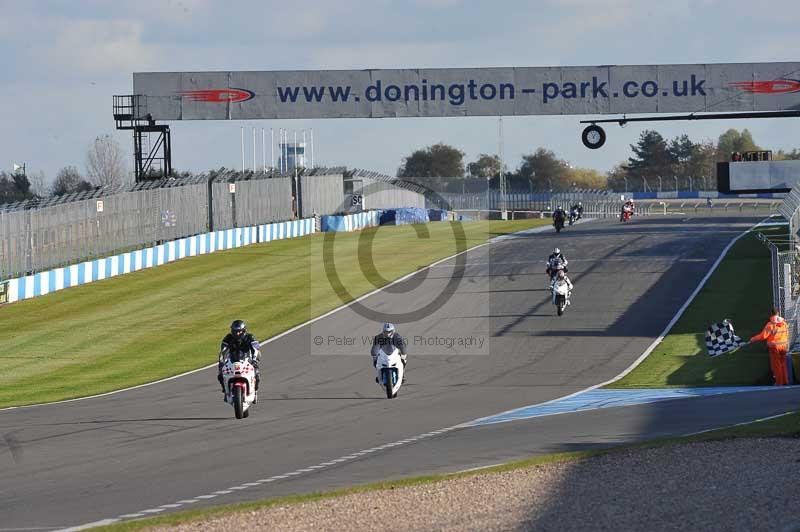 Motorcycle action photographs;donington;donington park leicestershire;donington photographs;event digital images;eventdigitalimages;no limits trackday;peter wileman photography;trackday;trackday digital images;trackday photos