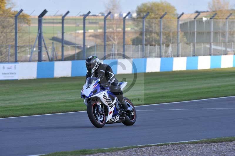 Motorcycle action photographs;donington;donington park leicestershire;donington photographs;event digital images;eventdigitalimages;no limits trackday;peter wileman photography;trackday;trackday digital images;trackday photos