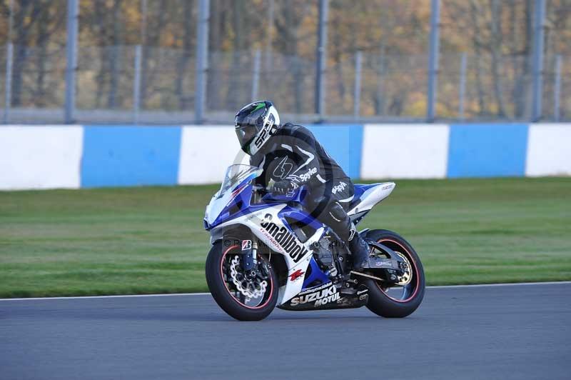 Motorcycle action photographs;donington;donington park leicestershire;donington photographs;event digital images;eventdigitalimages;no limits trackday;peter wileman photography;trackday;trackday digital images;trackday photos