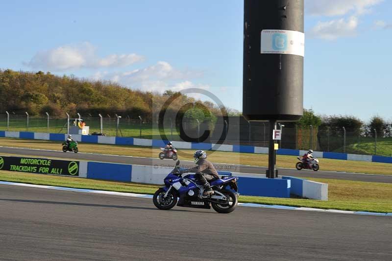 Motorcycle action photographs;donington;donington park leicestershire;donington photographs;event digital images;eventdigitalimages;no limits trackday;peter wileman photography;trackday;trackday digital images;trackday photos