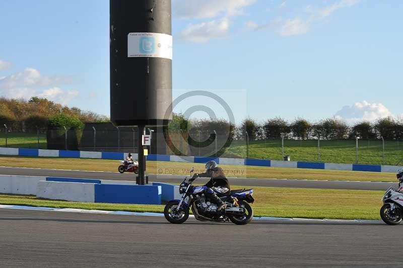 Motorcycle action photographs;donington;donington park leicestershire;donington photographs;event digital images;eventdigitalimages;no limits trackday;peter wileman photography;trackday;trackday digital images;trackday photos