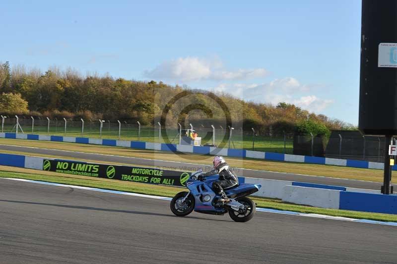 Motorcycle action photographs;donington;donington park leicestershire;donington photographs;event digital images;eventdigitalimages;no limits trackday;peter wileman photography;trackday;trackday digital images;trackday photos