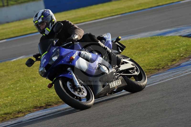 Motorcycle action photographs;donington;donington park leicestershire;donington photographs;event digital images;eventdigitalimages;no limits trackday;peter wileman photography;trackday;trackday digital images;trackday photos