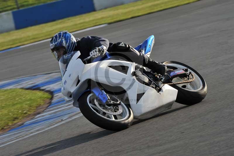 Motorcycle action photographs;donington;donington park leicestershire;donington photographs;event digital images;eventdigitalimages;no limits trackday;peter wileman photography;trackday;trackday digital images;trackday photos