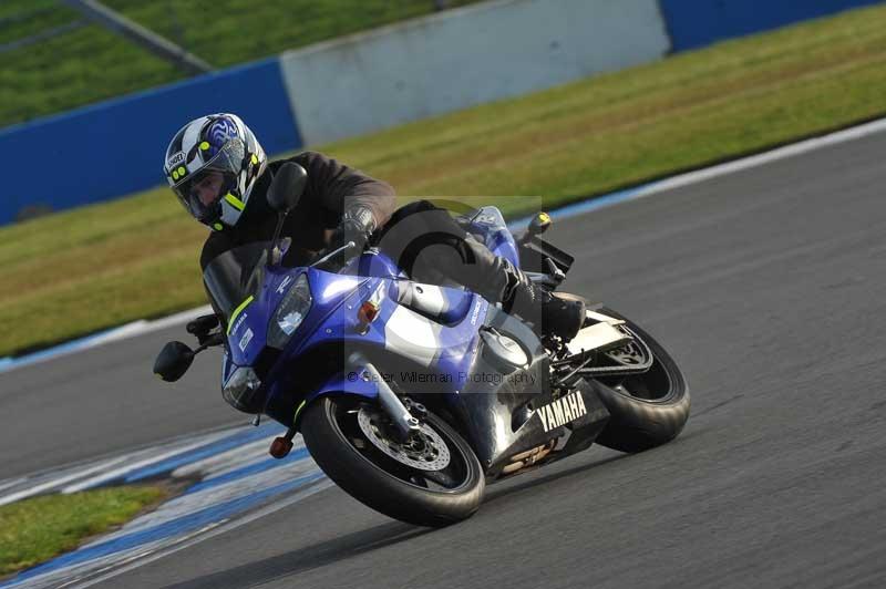 Motorcycle action photographs;donington;donington park leicestershire;donington photographs;event digital images;eventdigitalimages;no limits trackday;peter wileman photography;trackday;trackday digital images;trackday photos