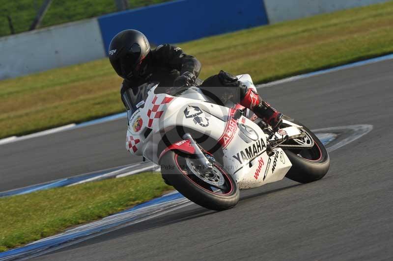 Motorcycle action photographs;donington;donington park leicestershire;donington photographs;event digital images;eventdigitalimages;no limits trackday;peter wileman photography;trackday;trackday digital images;trackday photos