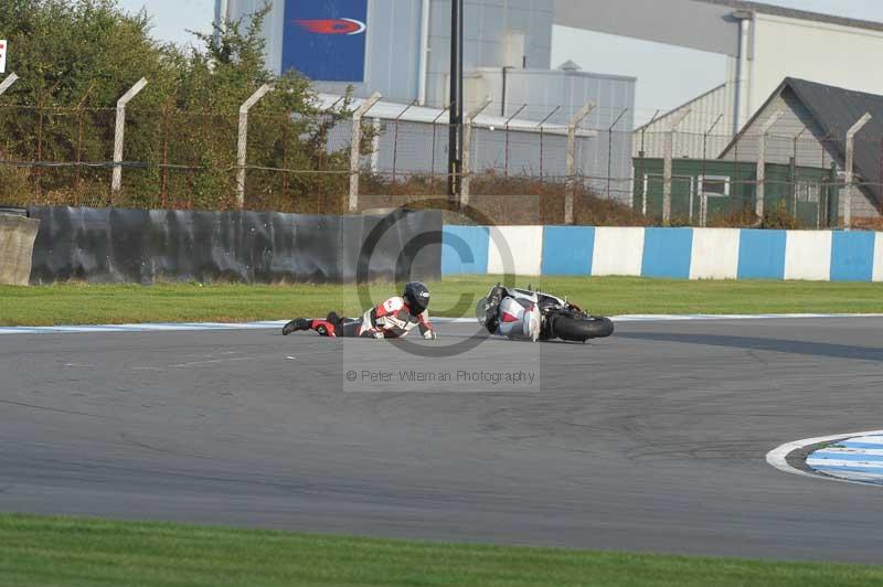 Motorcycle action photographs;donington;donington park leicestershire;donington photographs;event digital images;eventdigitalimages;no limits trackday;peter wileman photography;trackday;trackday digital images;trackday photos