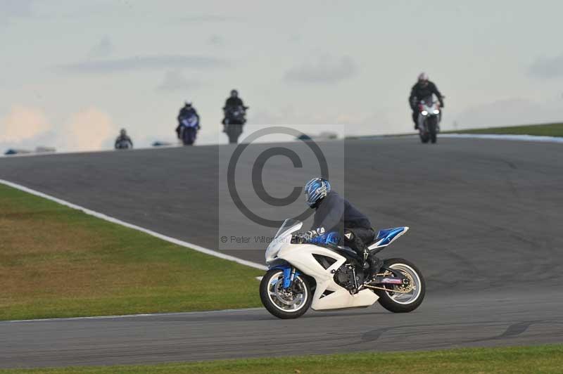 Motorcycle action photographs;donington;donington park leicestershire;donington photographs;event digital images;eventdigitalimages;no limits trackday;peter wileman photography;trackday;trackday digital images;trackday photos