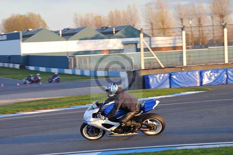 Motorcycle action photographs;donington;donington park leicestershire;donington photographs;event digital images;eventdigitalimages;no limits trackday;peter wileman photography;trackday;trackday digital images;trackday photos