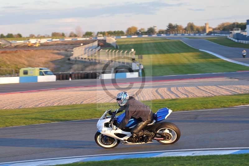 Motorcycle action photographs;donington;donington park leicestershire;donington photographs;event digital images;eventdigitalimages;no limits trackday;peter wileman photography;trackday;trackday digital images;trackday photos