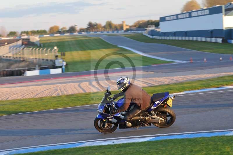 Motorcycle action photographs;donington;donington park leicestershire;donington photographs;event digital images;eventdigitalimages;no limits trackday;peter wileman photography;trackday;trackday digital images;trackday photos