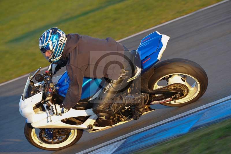 Motorcycle action photographs;donington;donington park leicestershire;donington photographs;event digital images;eventdigitalimages;no limits trackday;peter wileman photography;trackday;trackday digital images;trackday photos