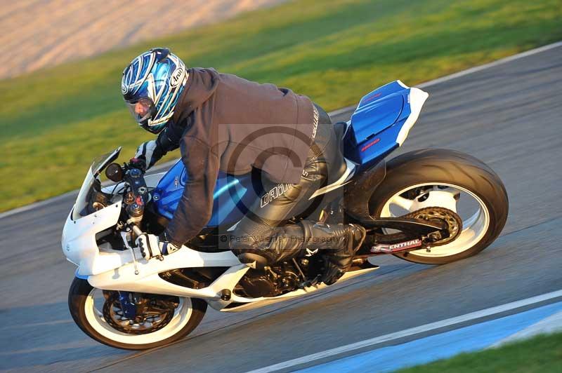 Motorcycle action photographs;donington;donington park leicestershire;donington photographs;event digital images;eventdigitalimages;no limits trackday;peter wileman photography;trackday;trackday digital images;trackday photos