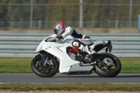 Motorcycle-action-photographs;donington;donington-park-leicestershire;donington-photographs;event-digital-images;eventdigitalimages;no-limits-trackday;peter-wileman-photography;trackday;trackday-digital-images;trackday-photos