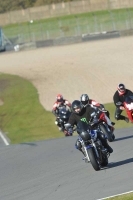 Motorcycle-action-photographs;donington;donington-park-leicestershire;donington-photographs;event-digital-images;eventdigitalimages;no-limits-trackday;peter-wileman-photography;trackday;trackday-digital-images;trackday-photos