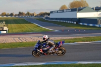 Motorcycle-action-photographs;donington;donington-park-leicestershire;donington-photographs;event-digital-images;eventdigitalimages;no-limits-trackday;peter-wileman-photography;trackday;trackday-digital-images;trackday-photos