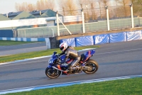 Motorcycle-action-photographs;donington;donington-park-leicestershire;donington-photographs;event-digital-images;eventdigitalimages;no-limits-trackday;peter-wileman-photography;trackday;trackday-digital-images;trackday-photos