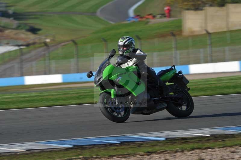 Motorcycle action photographs;donington;donington park leicestershire;donington photographs;event digital images;eventdigitalimages;no limits trackday;peter wileman photography;trackday;trackday digital images;trackday photos