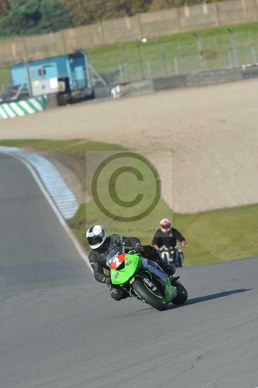 Motorcycle action photographs;donington;donington park leicestershire;donington photographs;event digital images;eventdigitalimages;no limits trackday;peter wileman photography;trackday;trackday digital images;trackday photos