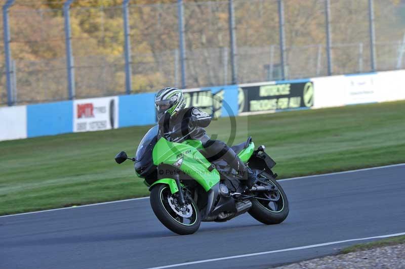 Motorcycle action photographs;donington;donington park leicestershire;donington photographs;event digital images;eventdigitalimages;no limits trackday;peter wileman photography;trackday;trackday digital images;trackday photos