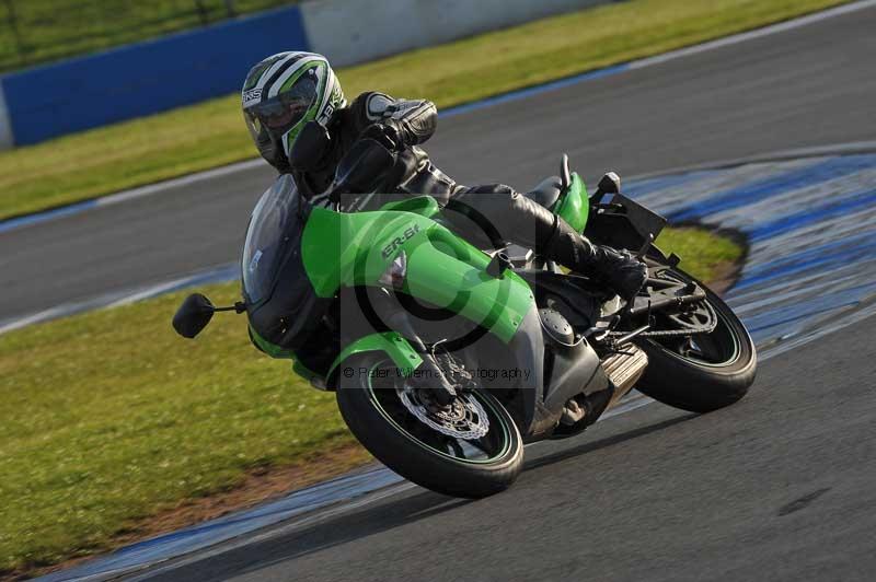 Motorcycle action photographs;donington;donington park leicestershire;donington photographs;event digital images;eventdigitalimages;no limits trackday;peter wileman photography;trackday;trackday digital images;trackday photos