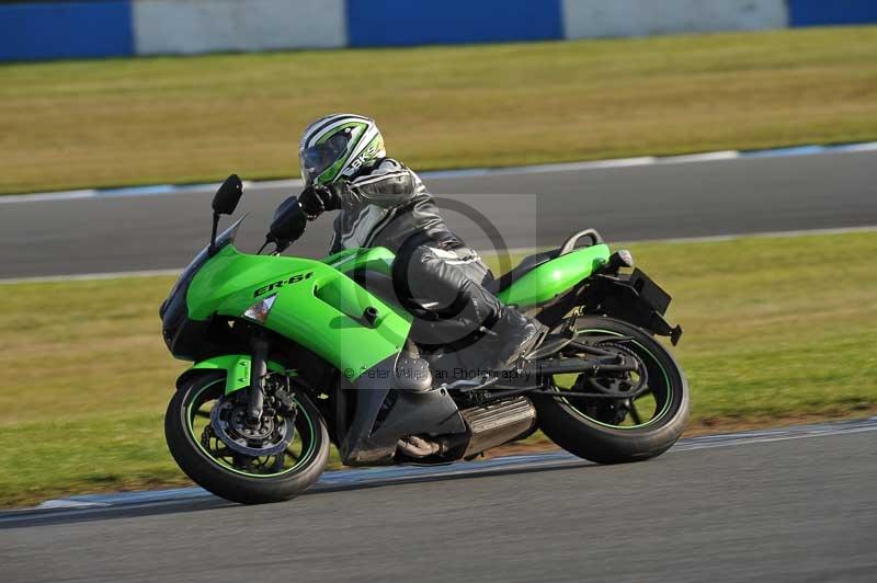 Motorcycle action photographs;donington;donington park leicestershire;donington photographs;event digital images;eventdigitalimages;no limits trackday;peter wileman photography;trackday;trackday digital images;trackday photos