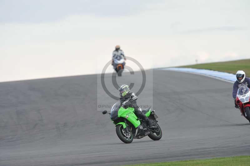 Motorcycle action photographs;donington;donington park leicestershire;donington photographs;event digital images;eventdigitalimages;no limits trackday;peter wileman photography;trackday;trackday digital images;trackday photos