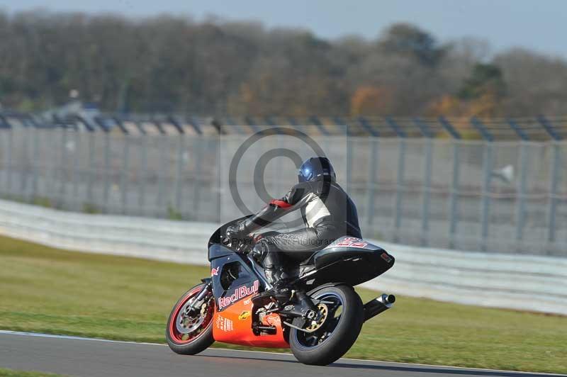 Motorcycle action photographs;donington;donington park leicestershire;donington photographs;event digital images;eventdigitalimages;no limits trackday;peter wileman photography;trackday;trackday digital images;trackday photos