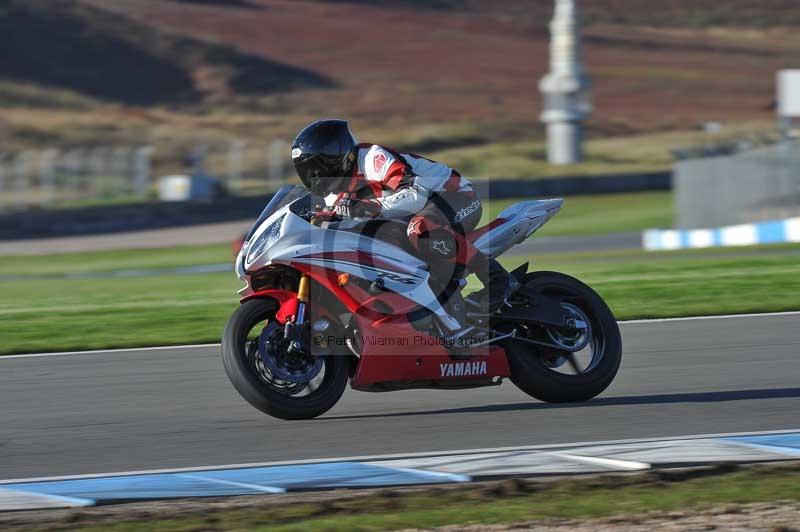 Motorcycle action photographs;donington;donington park leicestershire;donington photographs;event digital images;eventdigitalimages;no limits trackday;peter wileman photography;trackday;trackday digital images;trackday photos