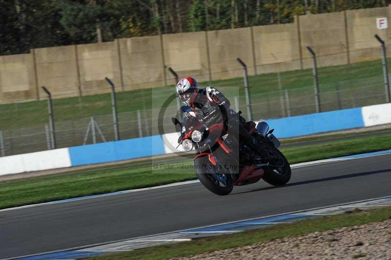 Motorcycle action photographs;donington;donington park leicestershire;donington photographs;event digital images;eventdigitalimages;no limits trackday;peter wileman photography;trackday;trackday digital images;trackday photos