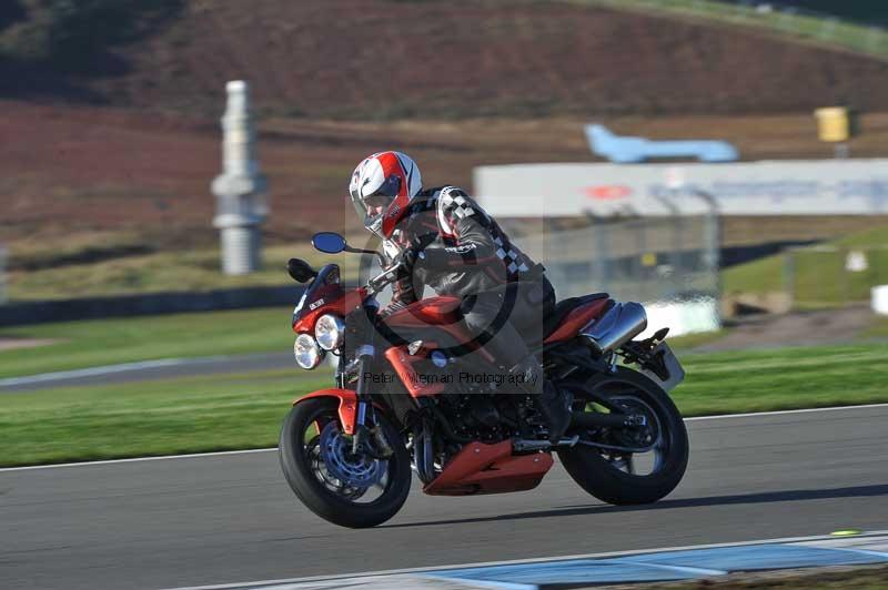 Motorcycle action photographs;donington;donington park leicestershire;donington photographs;event digital images;eventdigitalimages;no limits trackday;peter wileman photography;trackday;trackday digital images;trackday photos