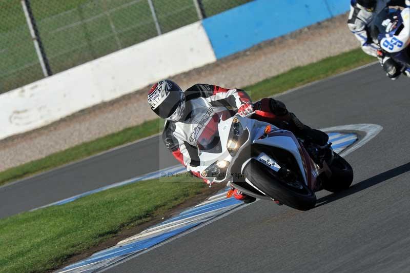 Motorcycle action photographs;donington;donington park leicestershire;donington photographs;event digital images;eventdigitalimages;no limits trackday;peter wileman photography;trackday;trackday digital images;trackday photos