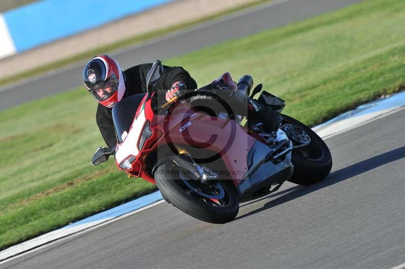 Motorcycle action photographs;donington;donington park leicestershire;donington photographs;event digital images;eventdigitalimages;no limits trackday;peter wileman photography;trackday;trackday digital images;trackday photos