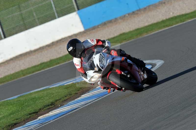 Motorcycle action photographs;donington;donington park leicestershire;donington photographs;event digital images;eventdigitalimages;no limits trackday;peter wileman photography;trackday;trackday digital images;trackday photos