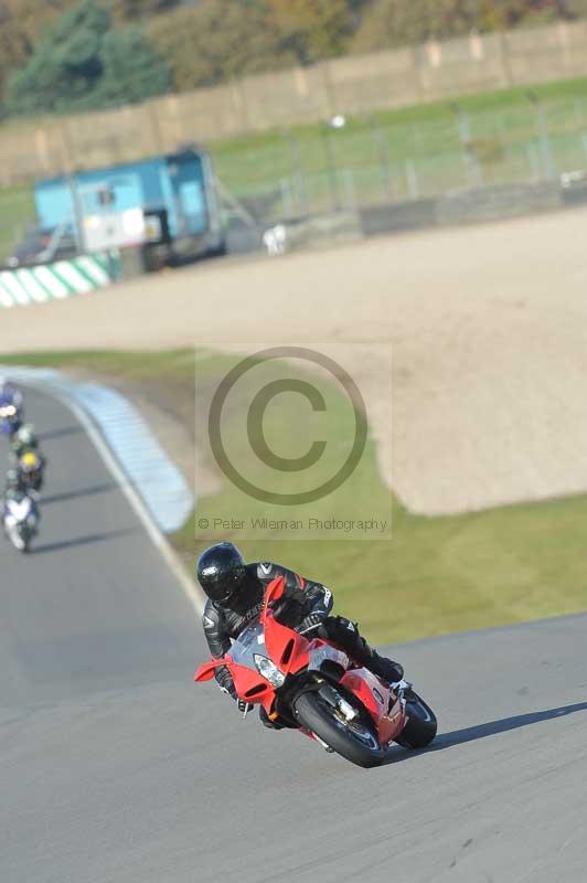 Motorcycle action photographs;donington;donington park leicestershire;donington photographs;event digital images;eventdigitalimages;no limits trackday;peter wileman photography;trackday;trackday digital images;trackday photos