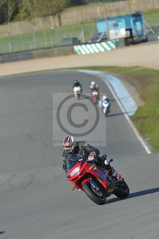 Motorcycle action photographs;donington;donington park leicestershire;donington photographs;event digital images;eventdigitalimages;no limits trackday;peter wileman photography;trackday;trackday digital images;trackday photos