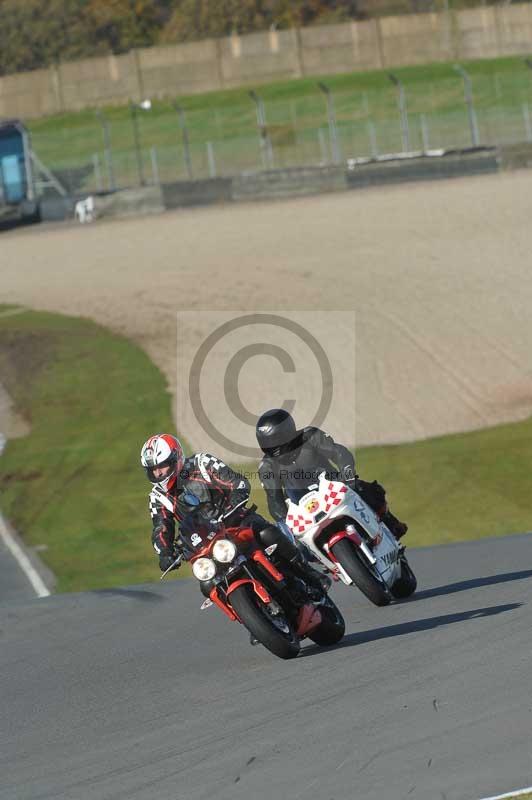 Motorcycle action photographs;donington;donington park leicestershire;donington photographs;event digital images;eventdigitalimages;no limits trackday;peter wileman photography;trackday;trackday digital images;trackday photos